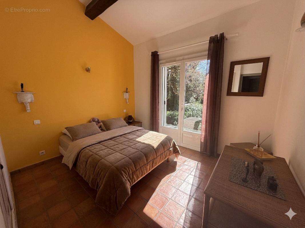 Maison à SAINT-MAXIMIN-LA-SAINTE-BAUME