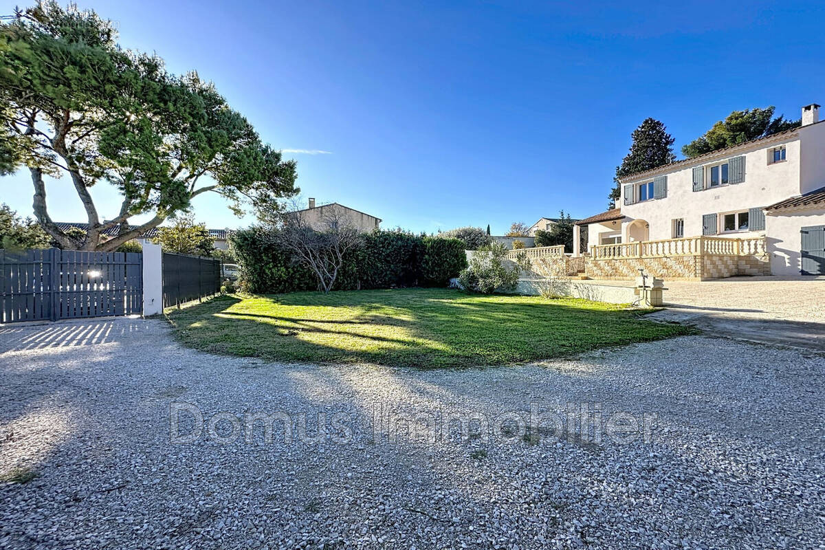 Maison à CHATEAUNEUF-DE-GADAGNE