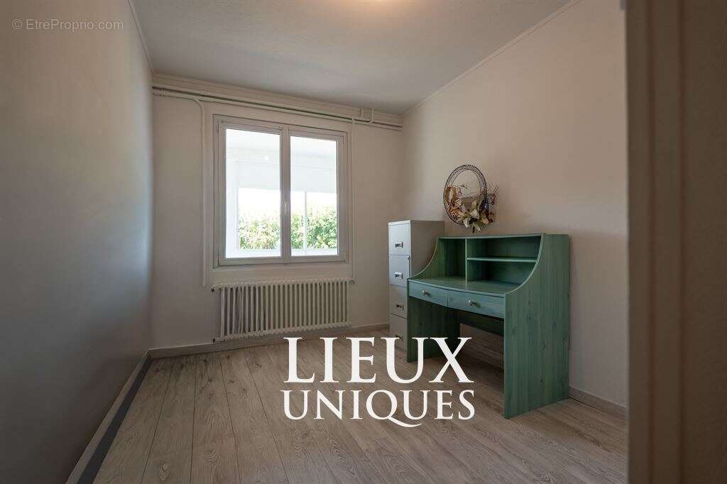Lieux uniques ® x propriétés privées propose maison de  187 m² sur un terrain de 1295 m² à cellettes - photo 29