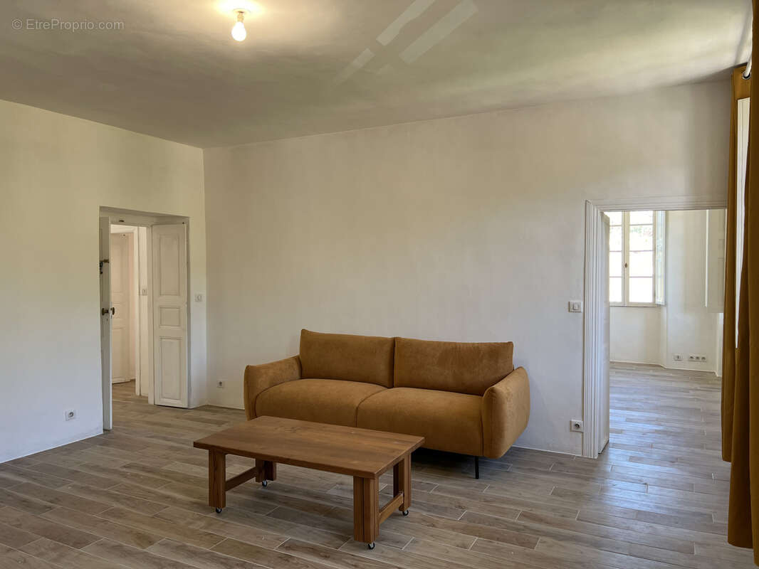 Appartement T3 74m2 centre village - photo 7
