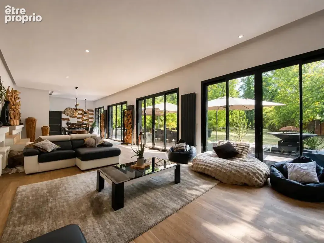 Maison de 8 pièces de 245 m² à Lamorlaye - photo 12