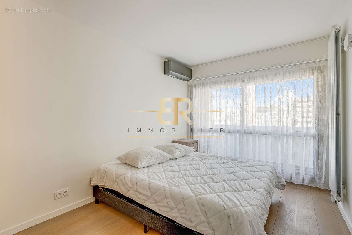 Appartement à CLICHY