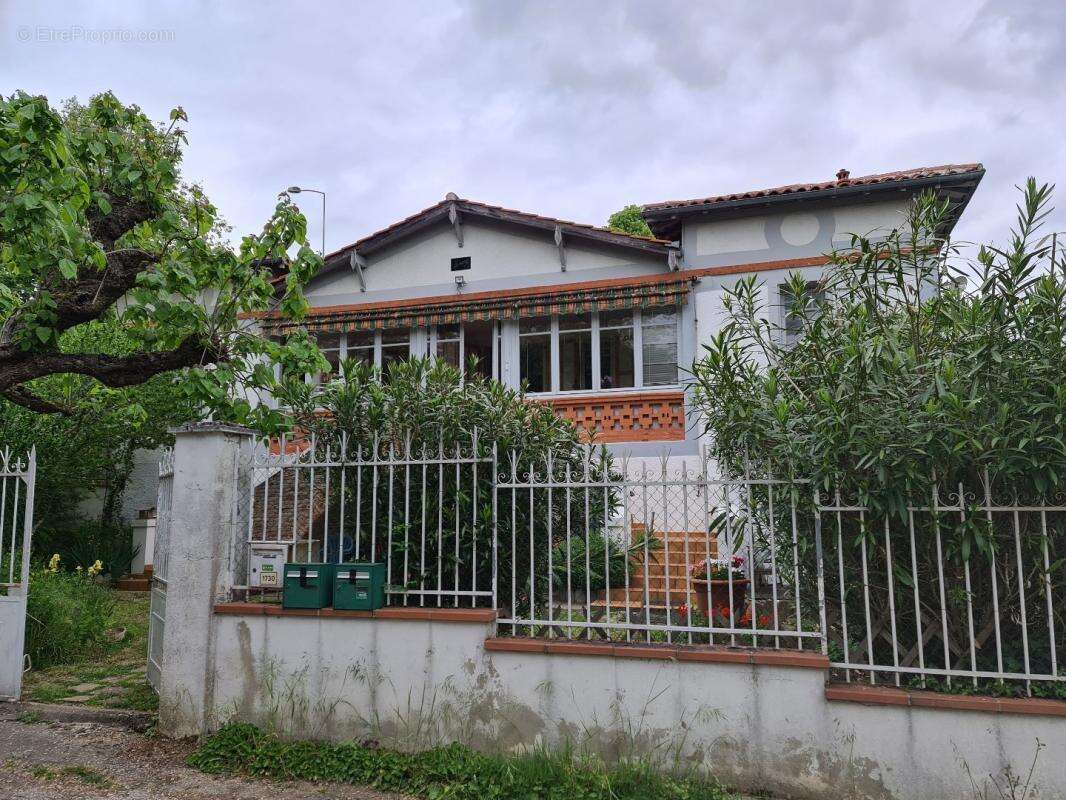 Maison à CAYRAC