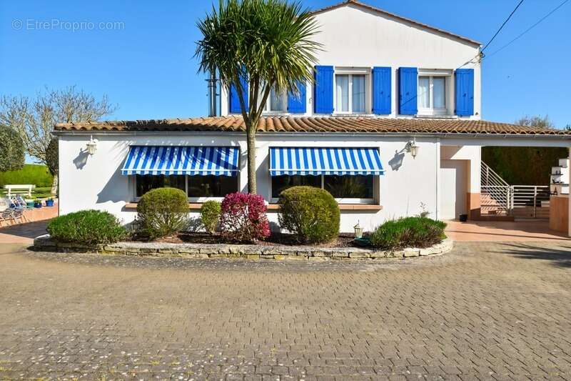 Maison à AIGREFEUILLE-D&#039;AUNIS