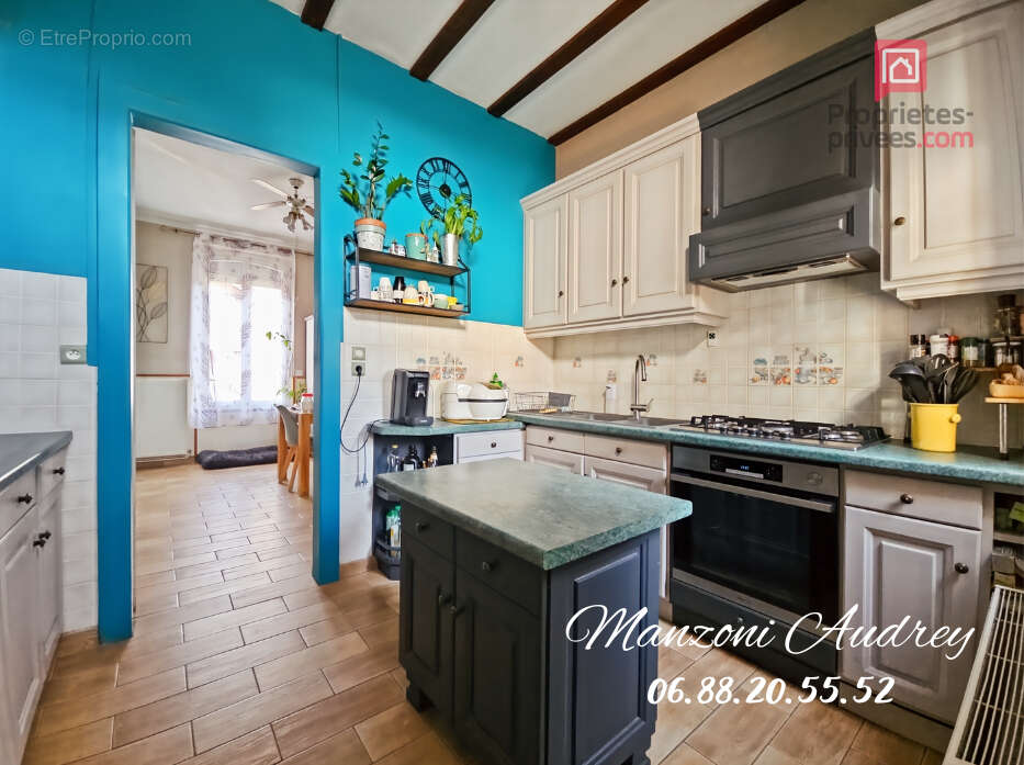 Maison à SAINTE-SAVINE