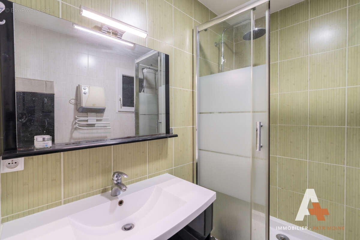 Appartement à MARSEILLE-5E