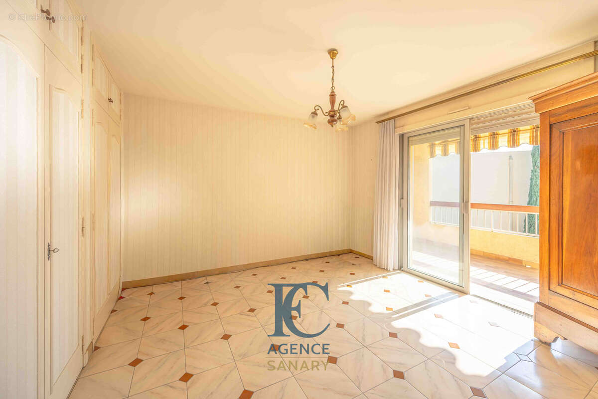 Appartement à SANARY-SUR-MER