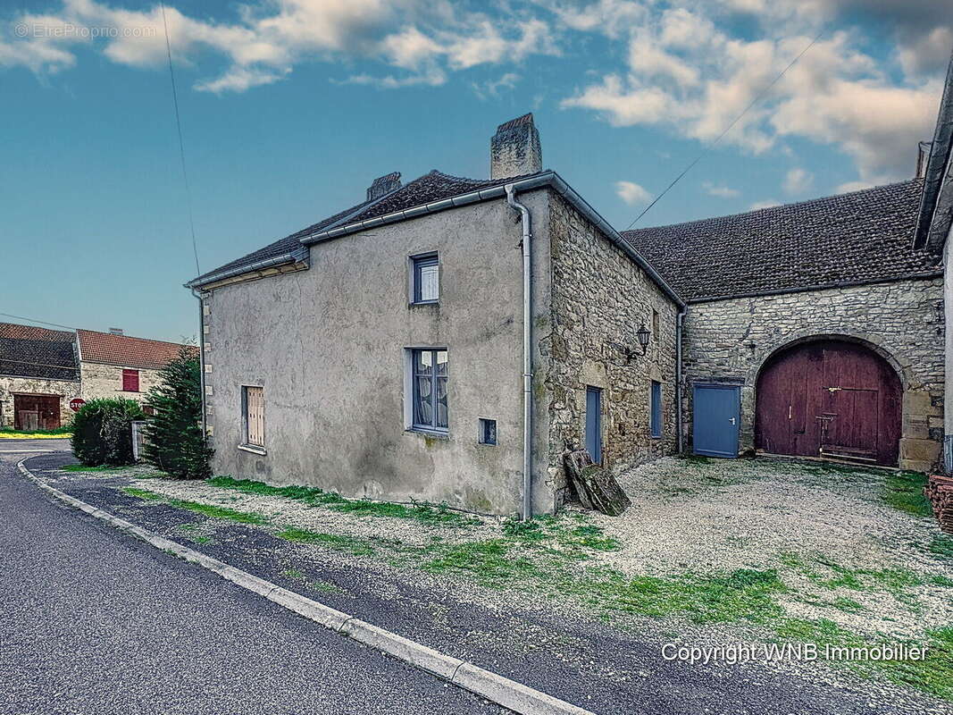 Maison à BETONCOURT-SUR-MANCE