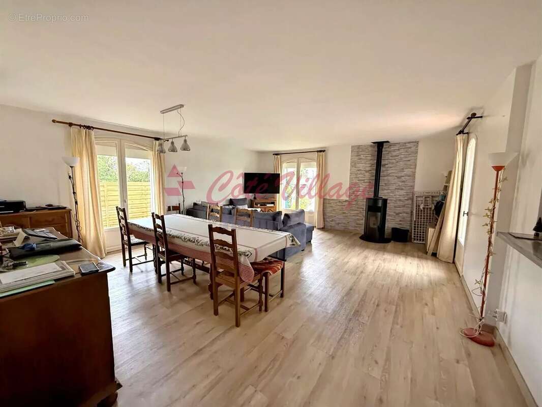 Maison à SALLES-D&#039;AUDE