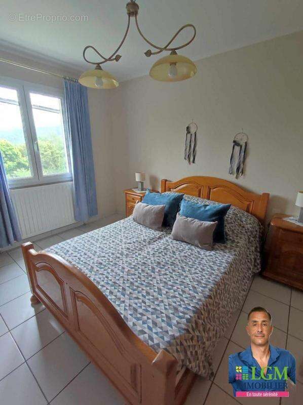 Maison à LA VERNAREDE