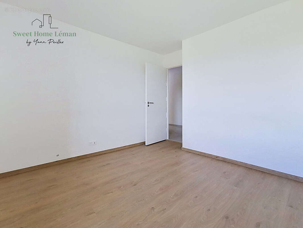Appartement à BRENTHONNE