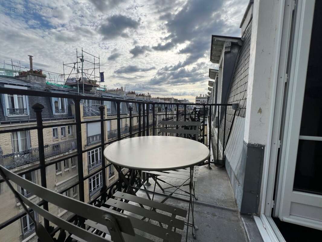 Appartement à PARIS-15E