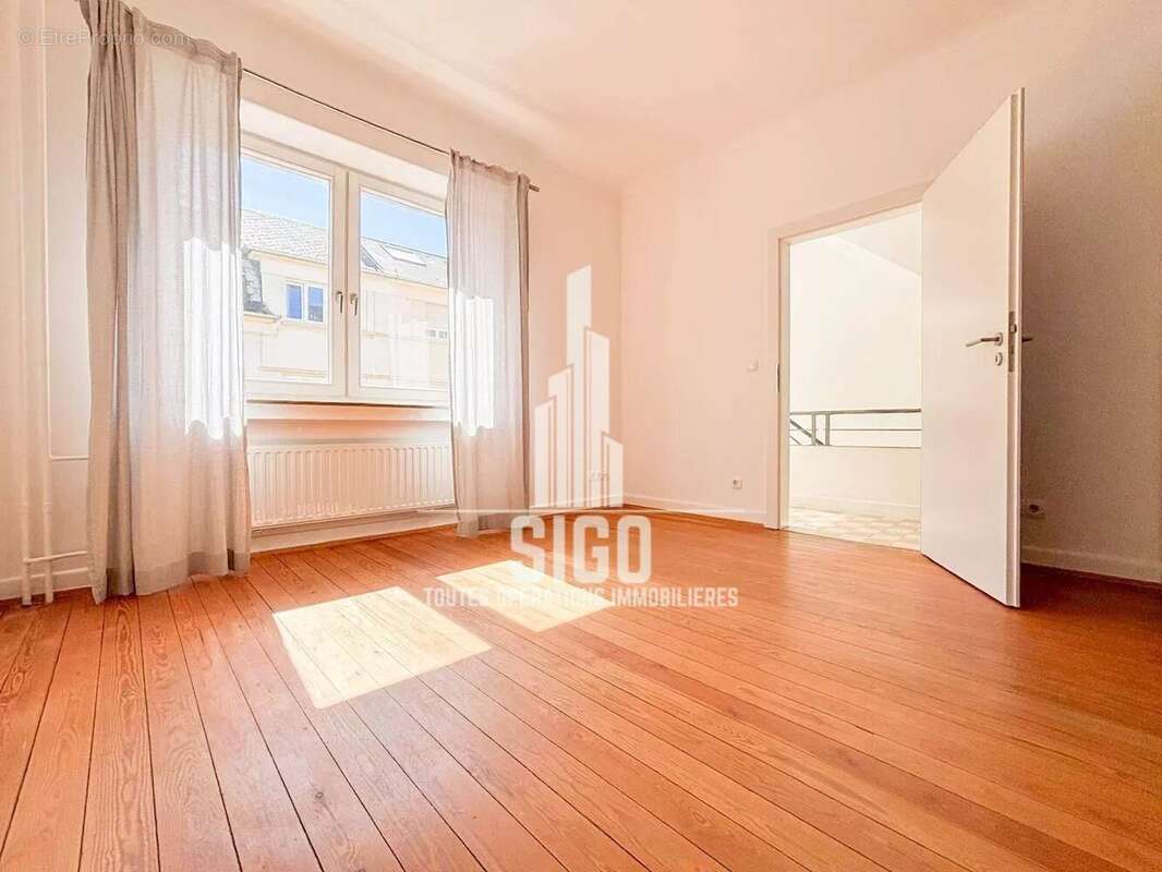 Maison à BELLEGARDE