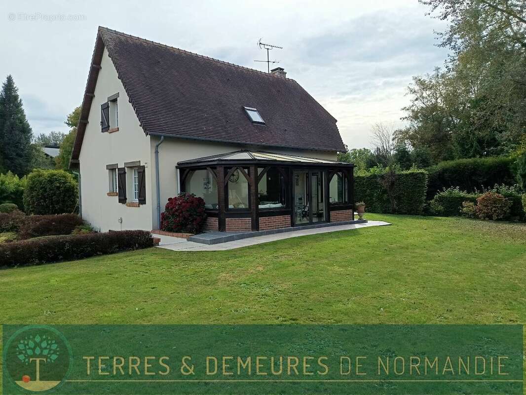 Maison à PONT-L&#039;EVEQUE