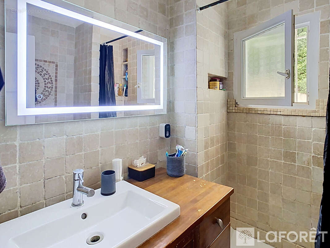 Maison Plain-pied de 105 m2 avec piscine - photo 8