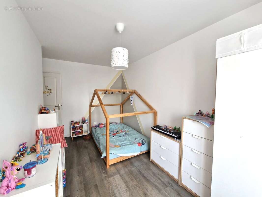 Jolie Maison, 3 ch. et garage - photo 8