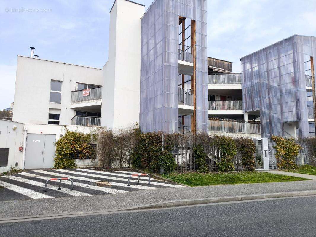 Appartement à BILLERE