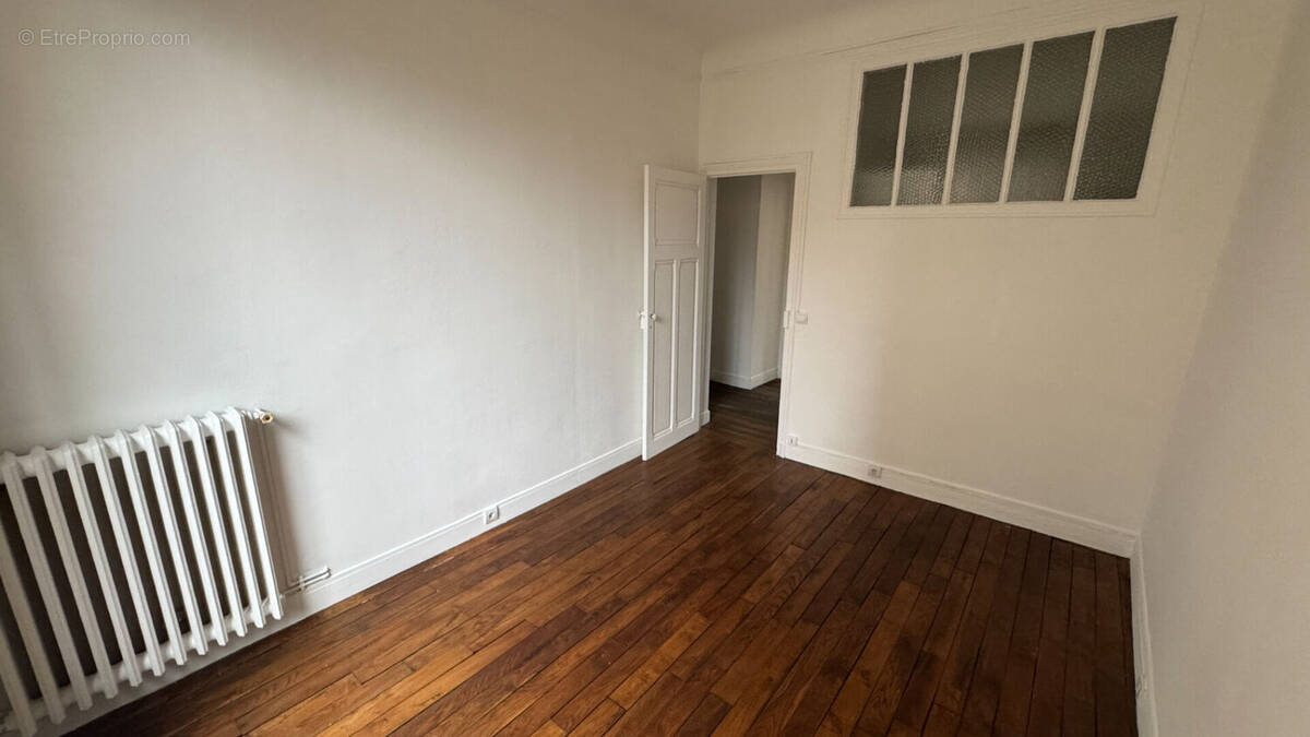 Appartement à ENGHIEN-LES-BAINS