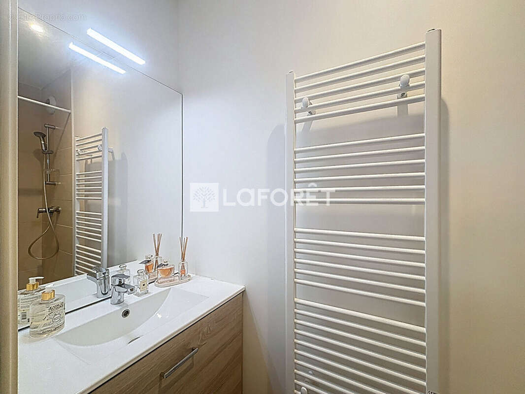 Appartement à RILLIEUX-LA-PAPE