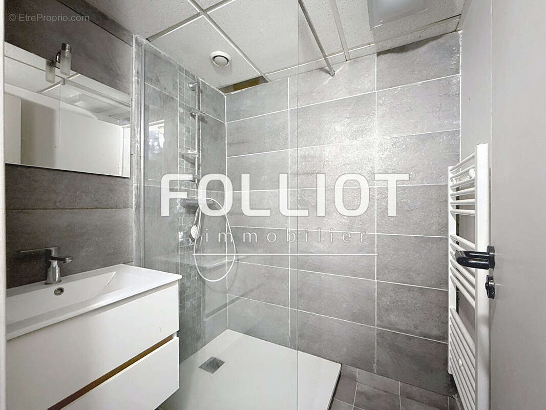 Commerce à COUTANCES