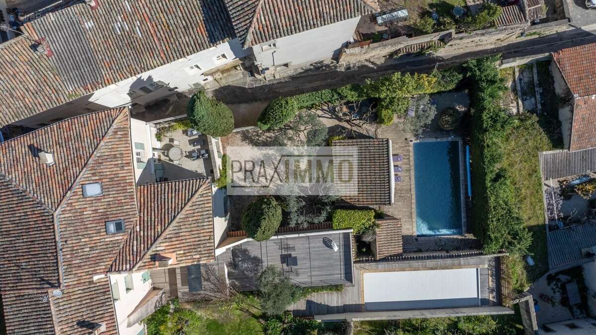 427 m² à Mazan  - photo 6