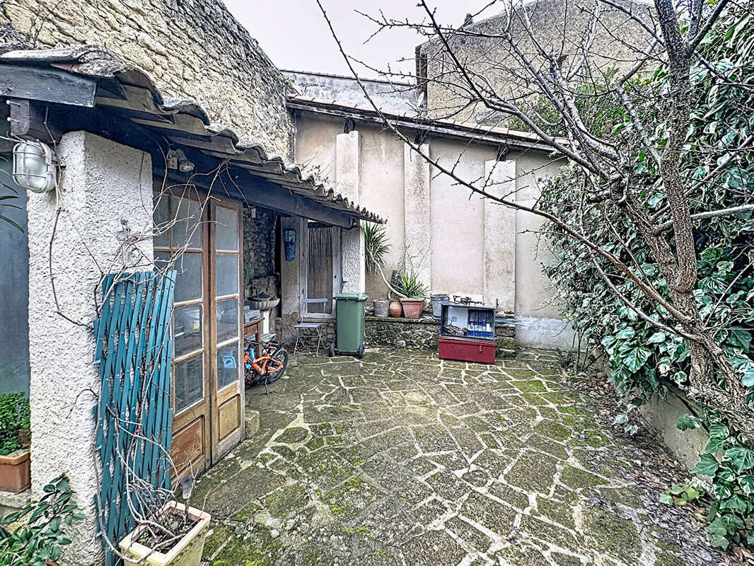 Maison à ROGNES