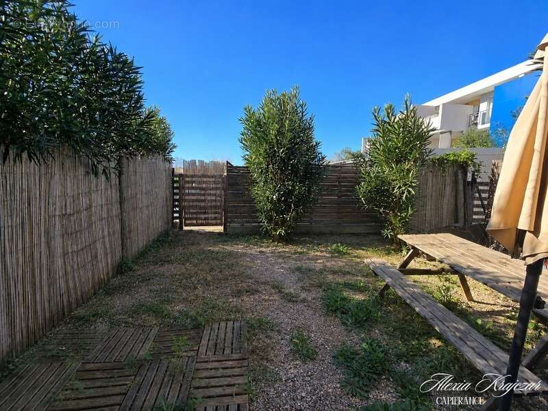 A VENDRE - Appartement T2, 38,56m² Carrez - 1 chambre - Jardin de 42m² - Place de parking privative - Résidence sécurisée - Vend - photo 6