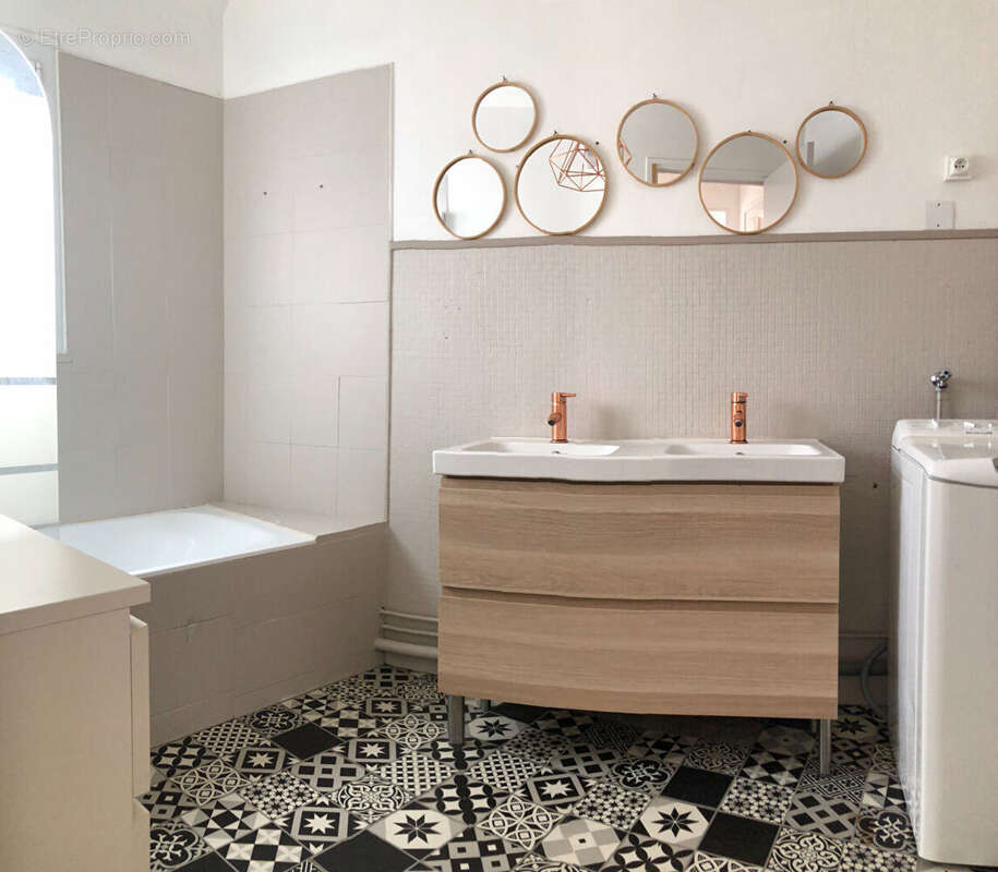 Maison à LA ROCHE-GUYON