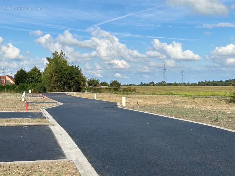 Terrain à SAILLY-LABOURSE