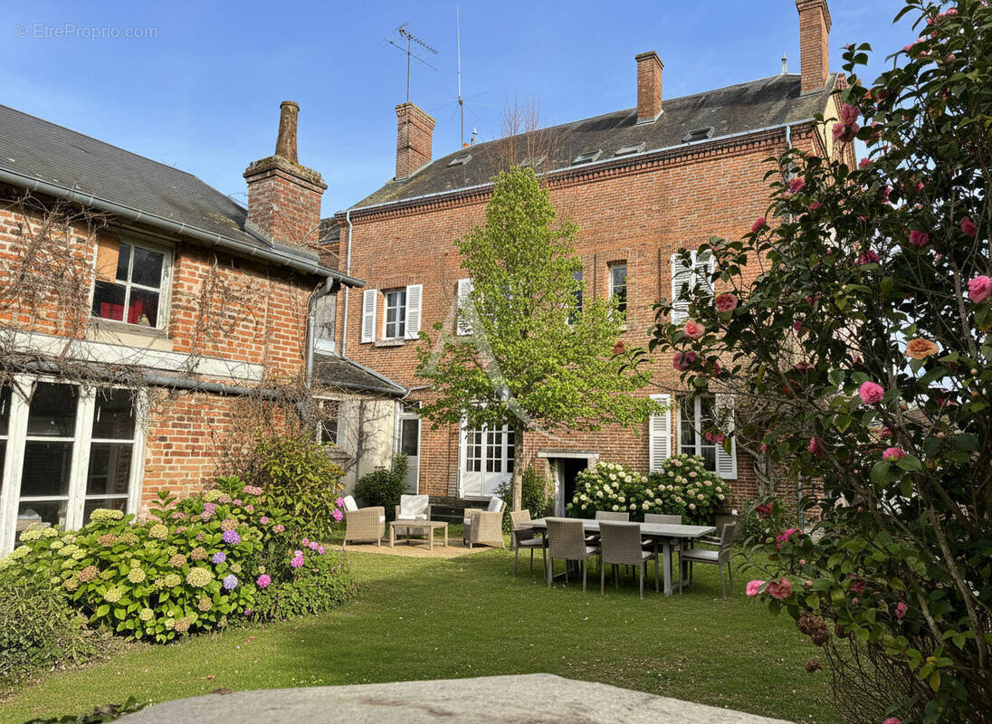 Maison à LAMOTTE-BEUVRON