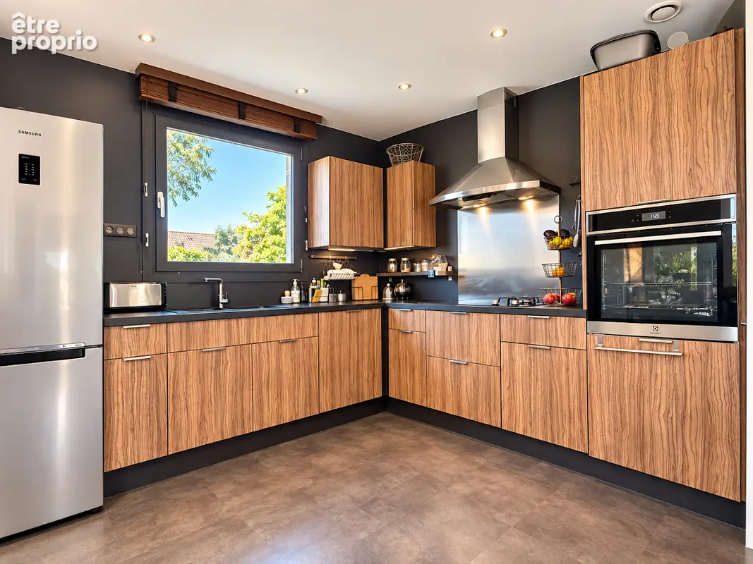 LE MESNIL-ESNARD Superbe plain-pied  127 m² aux prestations soignées - photo 2