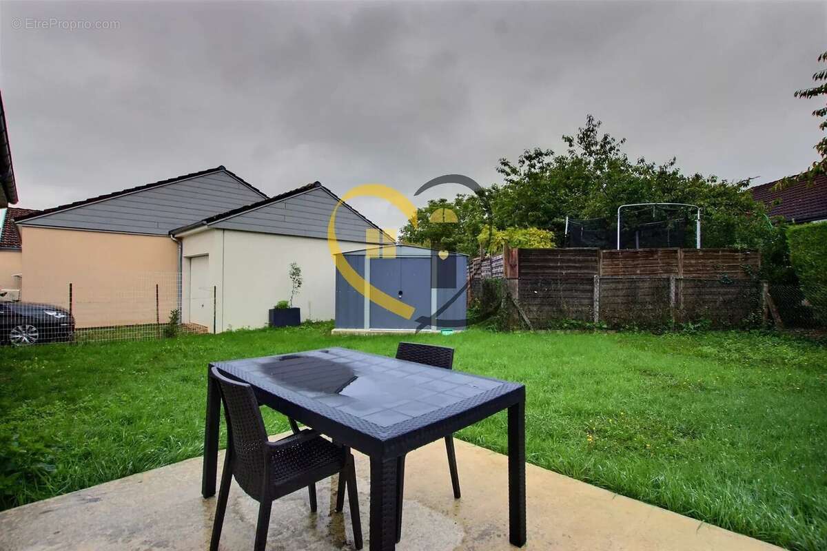 Maison à SAINTE-SOLANGE