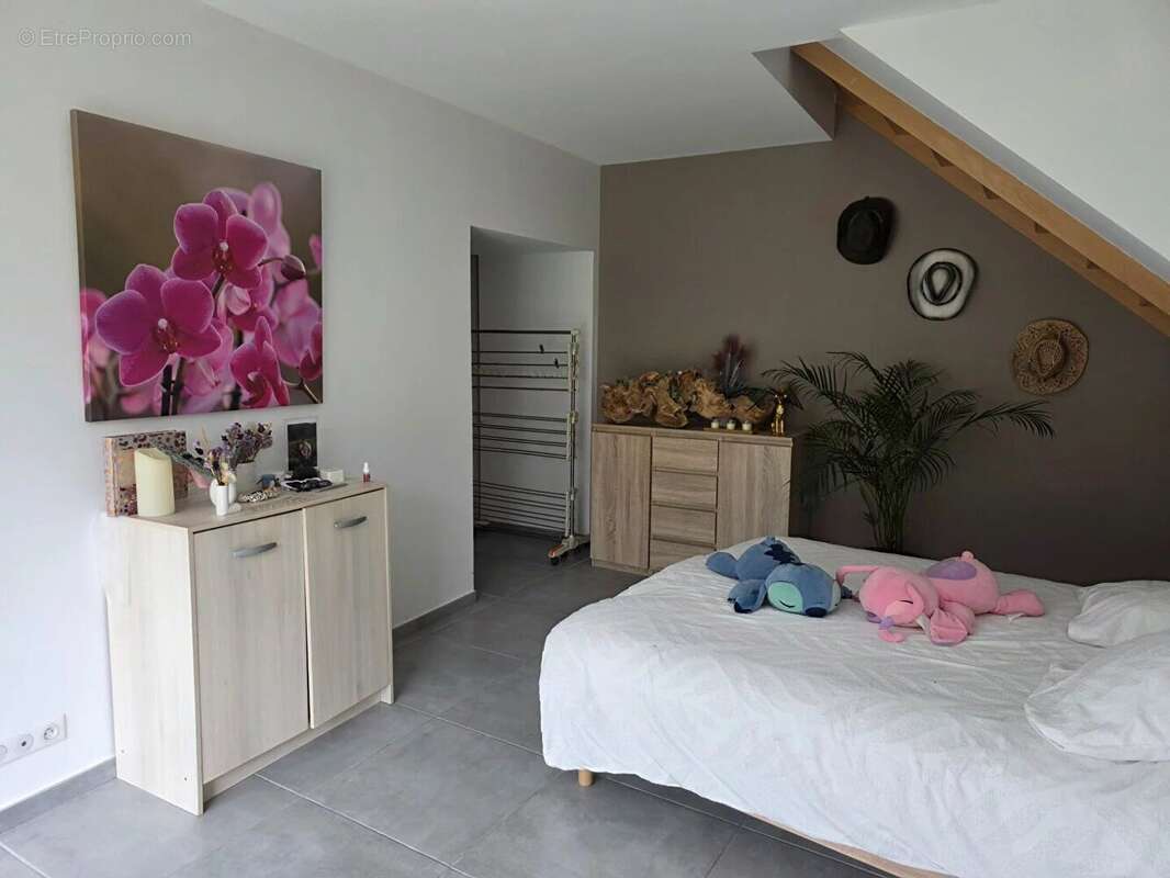 Maison à HOSTUN