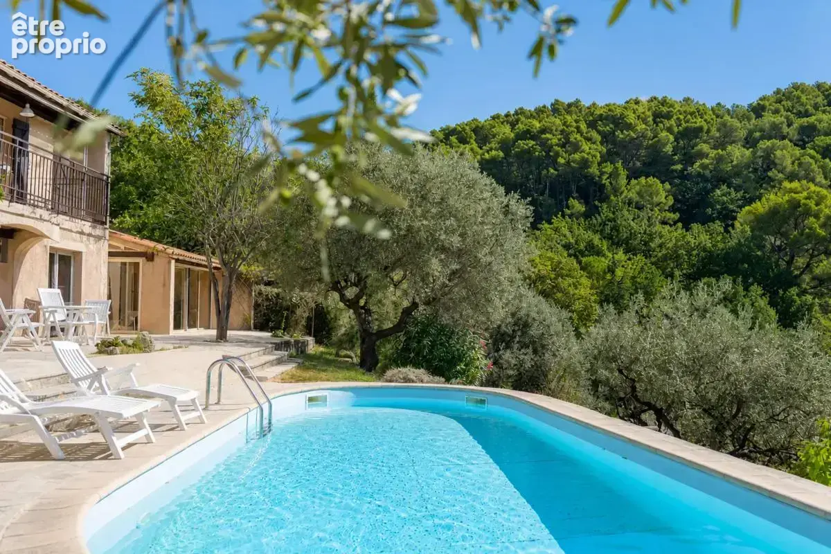 Maison de 8 pièces de 150 m² à Seillans - photo 5