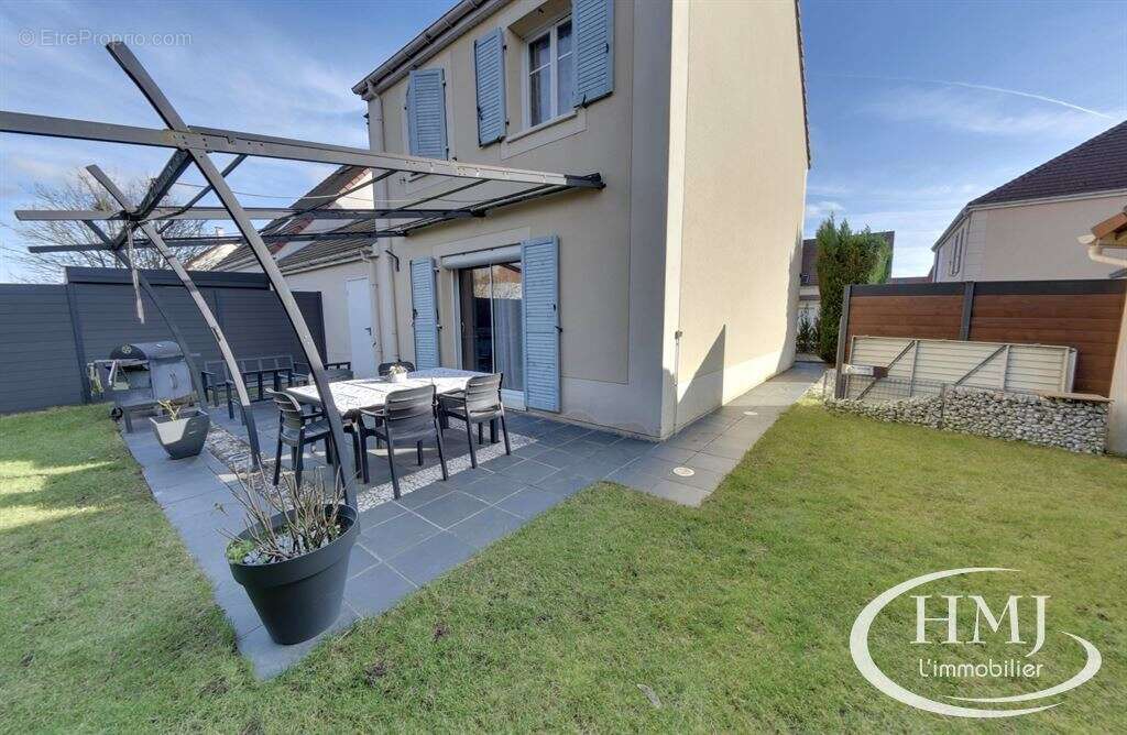 Maison à LISSES