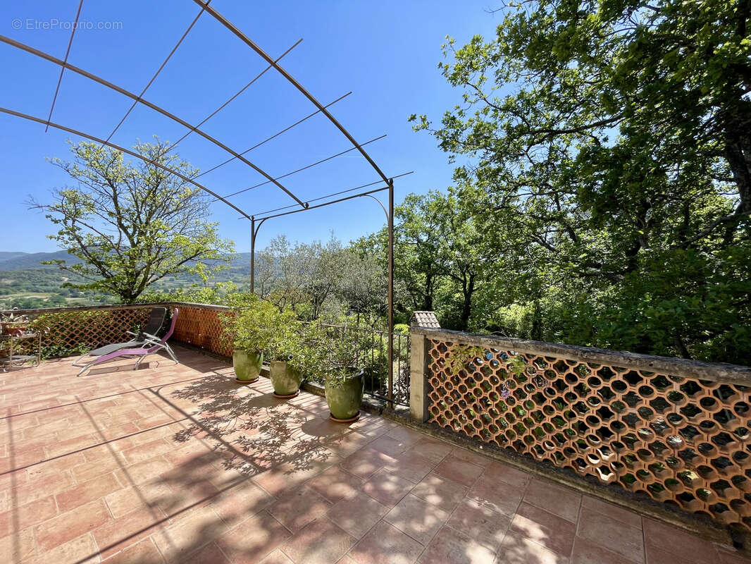 Maison à VAISON-LA-ROMAINE
