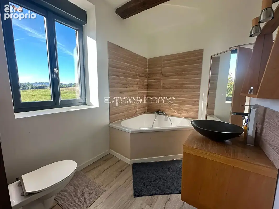 Domaine équestre avec propriété de caractère rénovée - 188m² - 4 chambres - 7 hectares de terrain - ESCLAVELLES - photo 12
