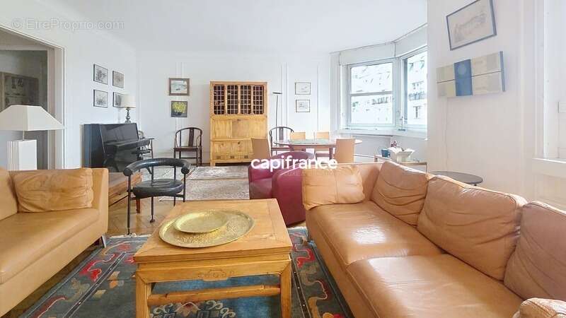 Appartement à vendre 4 pièces PARIS 17EME ARRONDISSEMENT (75) - photo 4