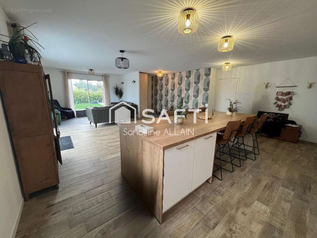 Photo 6 - Maison à HENON