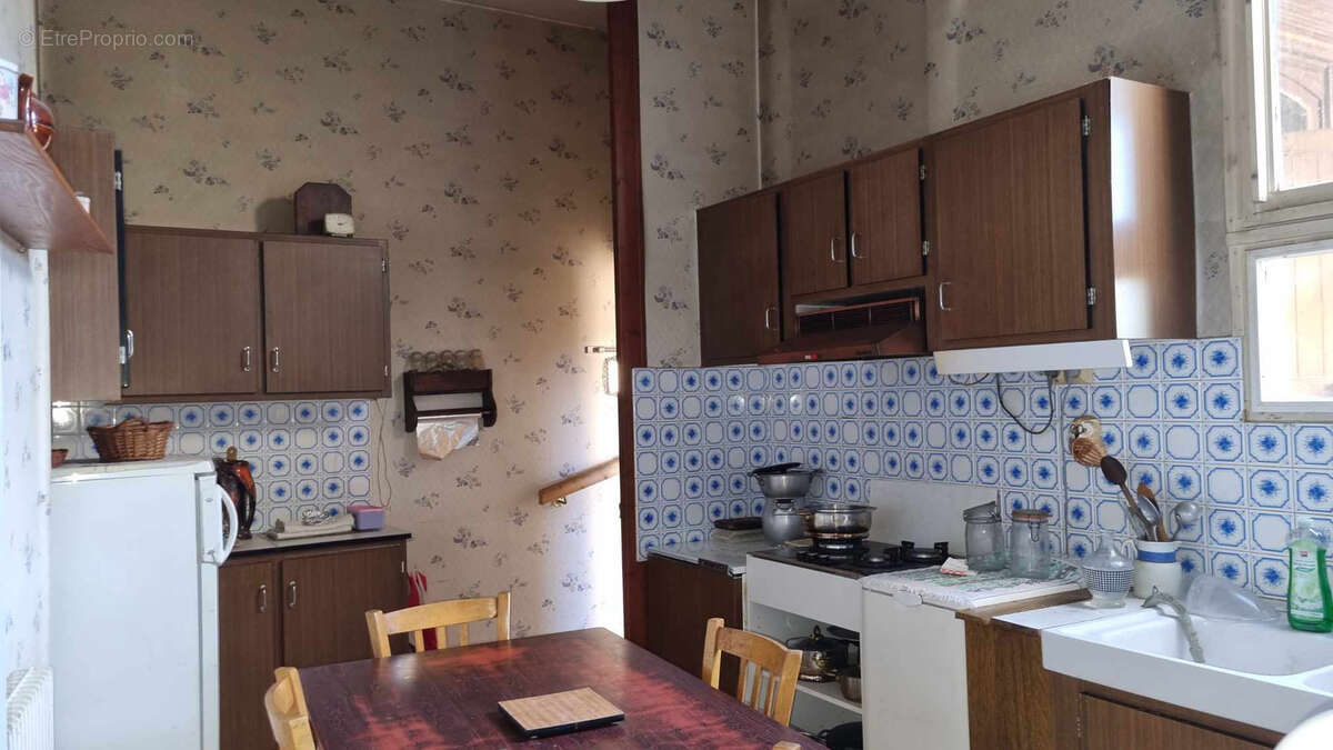 Maison à SAINT-CALAIS