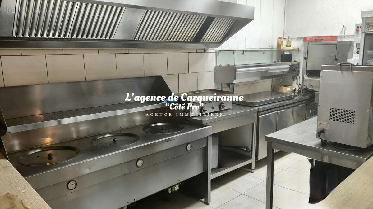 Commerce à LA LONDE-LES-MAURES