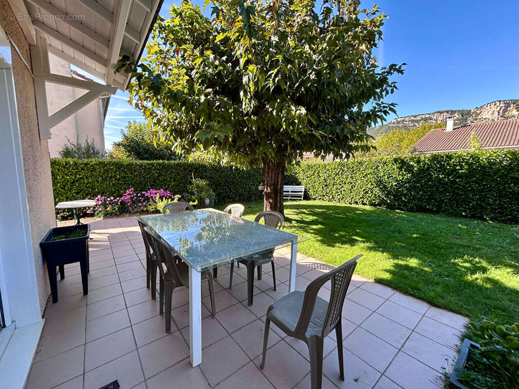 Maison à GUILHERAND-GRANGES