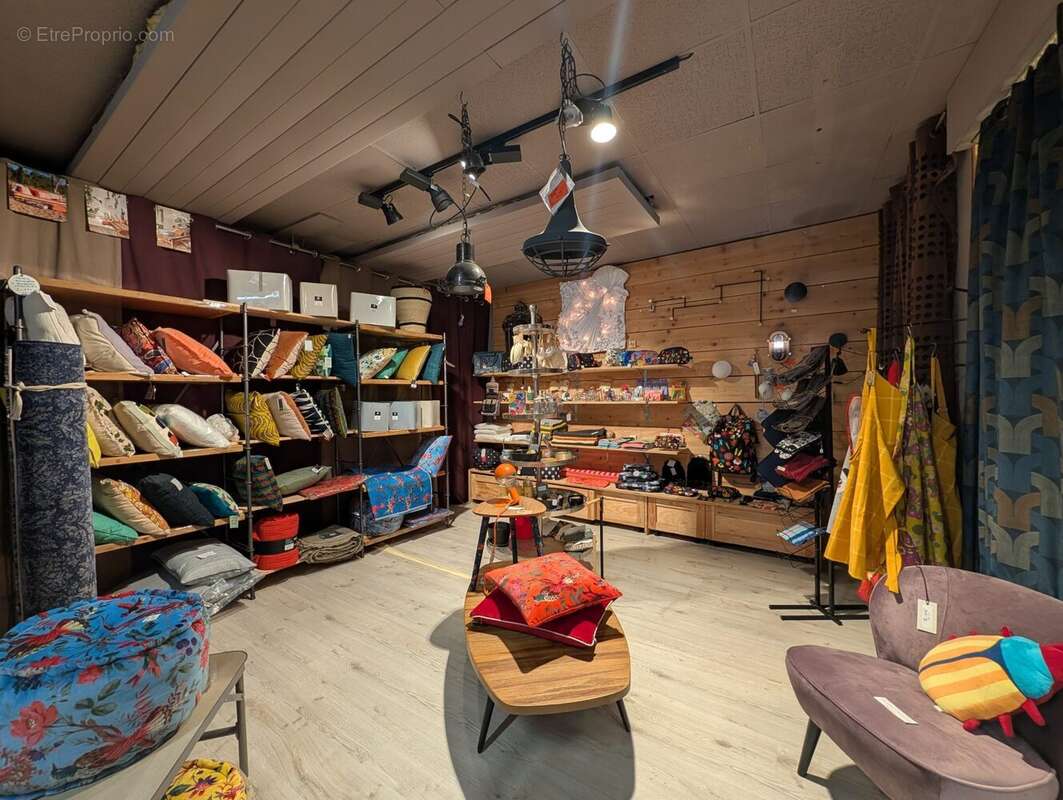 130 m² à La Cote-Saint-Andre  - photo 6