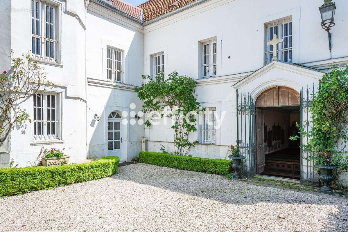 Maison à LE PLESSIS-PLACY