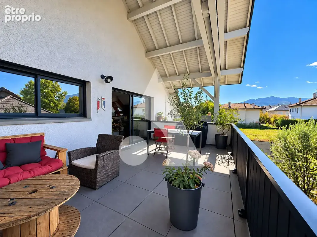 Chambery bissy appartement t4 avec terrasse , garage et stationnements - photo 5