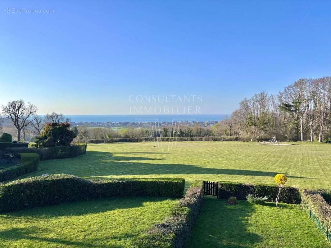 Appartement à DEAUVILLE