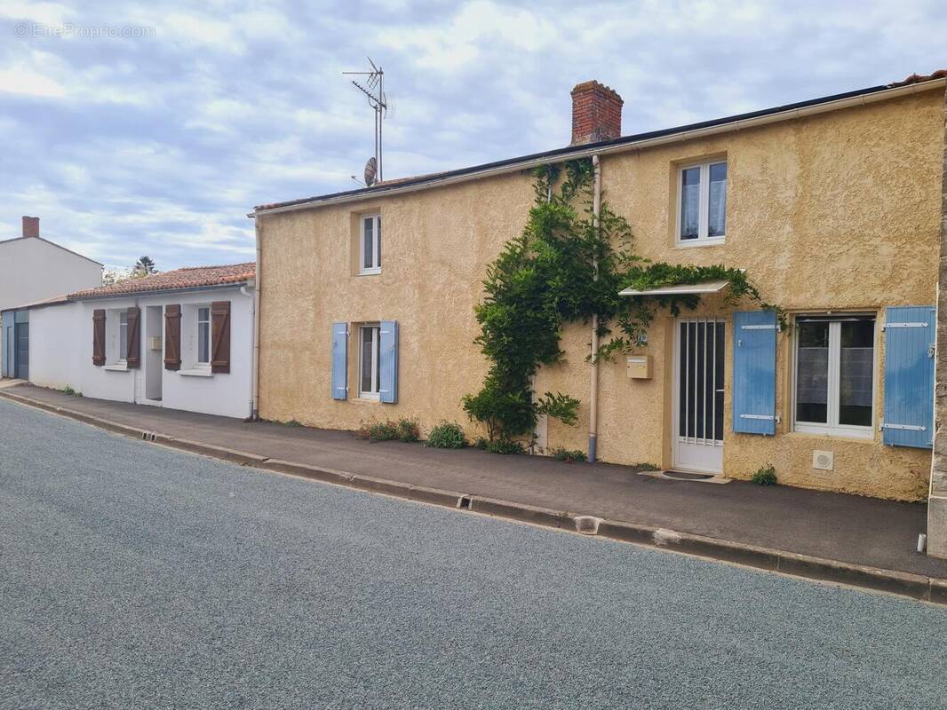 Photo 1 - Maison à SAINT-MICHEL-EN-L&#039;HERM