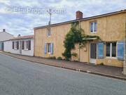 Photo 1 - Maison à SAINT-MICHEL-EN-L&#039;HERM