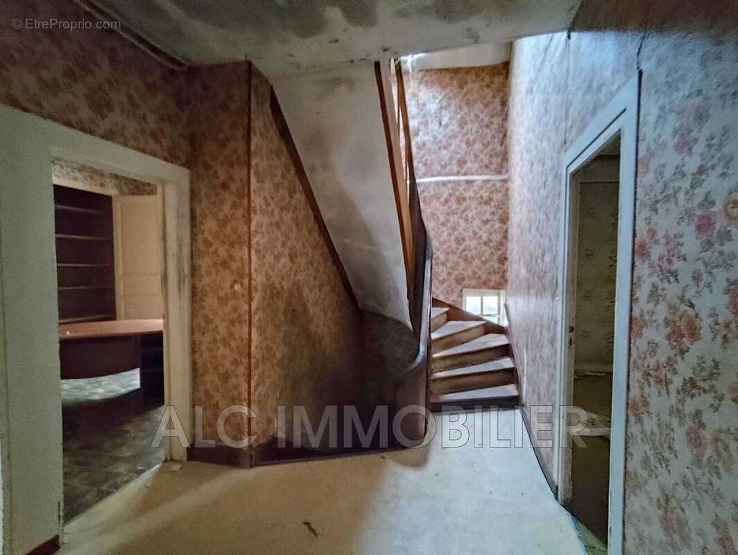 Maison à FRESNAY-SUR-SARTHE