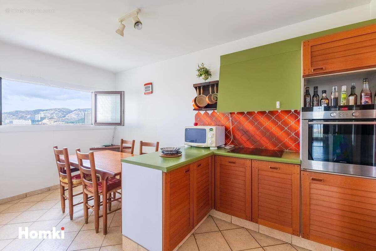 Appartement à MARSEILLE-8E